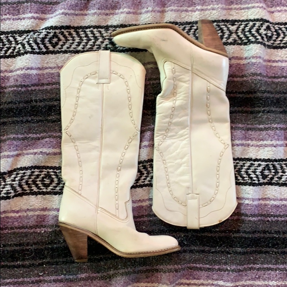 Perfectly Worn-in Vintage Samello Cowgirl Boots